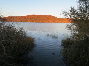秋の塘路湖