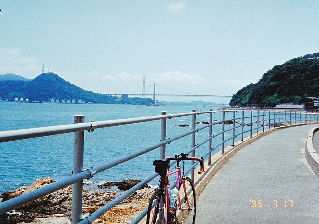 関門海峡大橋とメルクス
